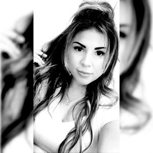 Meet your Posher, April